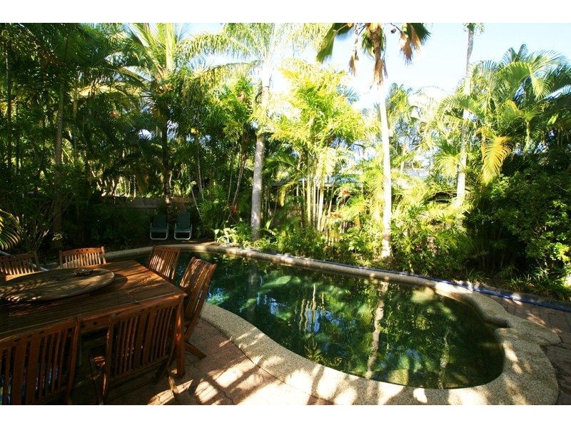 56 Periwinkle Avenue, Trinity Beach QLD 4879