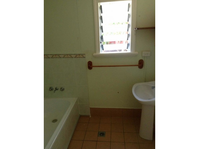 193 Bunda Street, Parramatta Park QLD 4870