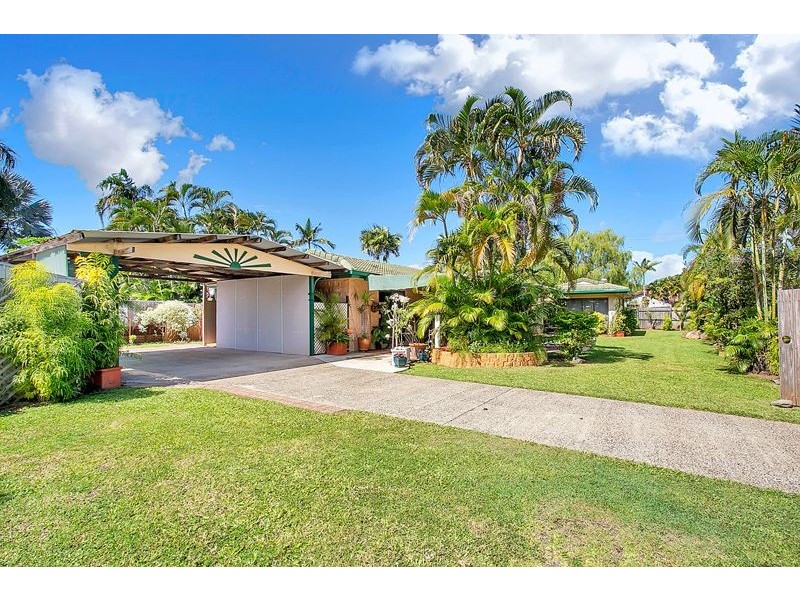 22-24 Impey Street, Caravonica QLD 4878