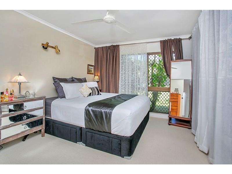 22-24 Impey Street, Caravonica QLD 4878