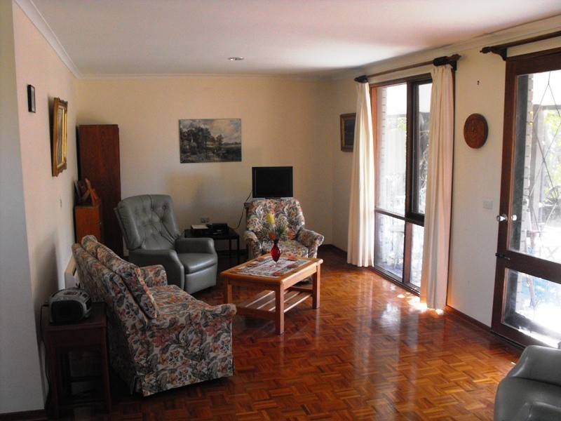 25 Surf Circle, Tura Beach NSW 2548