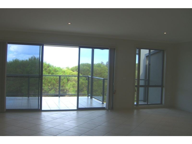 2/2B Surf Circle, Tura Beach NSW 2548