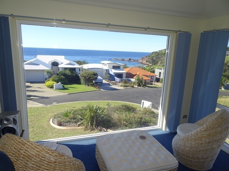 2 Nichole Court, Tura Beach NSW 2548