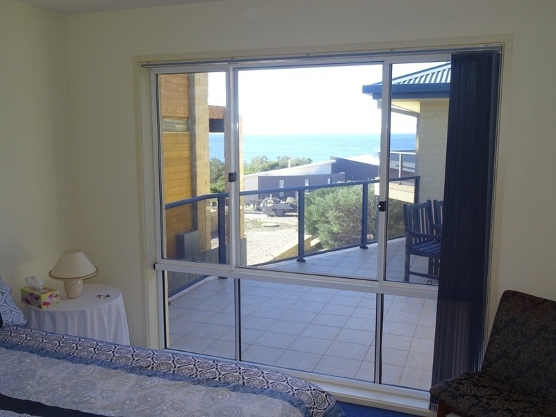 2 Nichole Court, Tura Beach NSW 2548