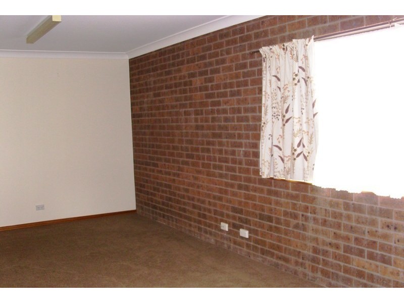 2/20 Gordon St, Bega NSW 2550