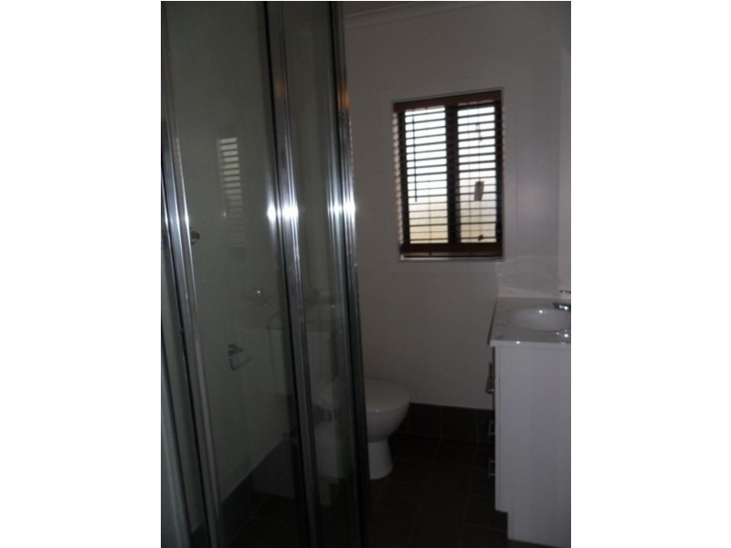 2/142  Vale Street, Cooma NSW 2630