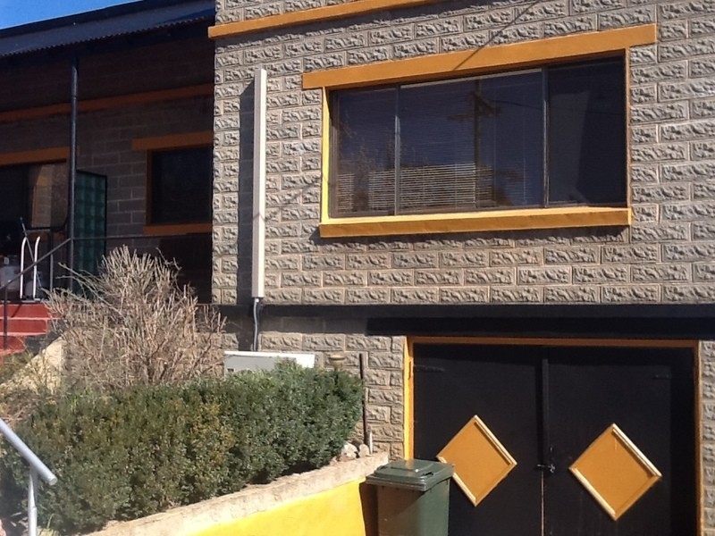 1A Chapman Street, Cooma NSW 2630