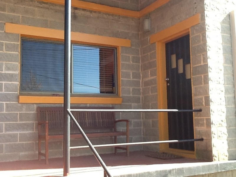 1A Chapman Street, Cooma NSW 2630