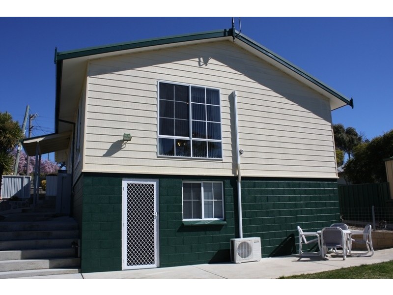 8 Orana Avenue, Cooma NSW 2630