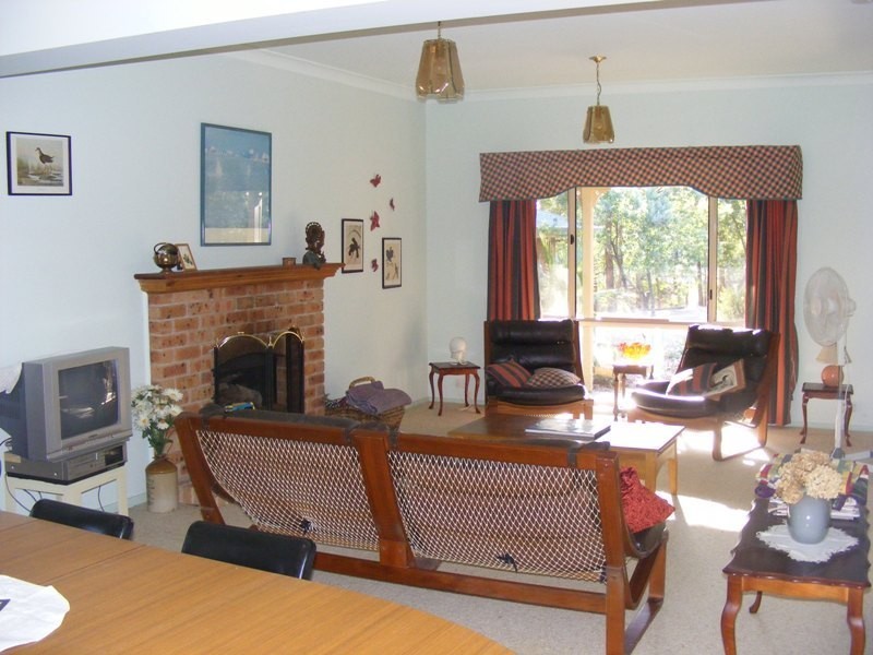 16 Timber Close, Kalaru NSW 2550