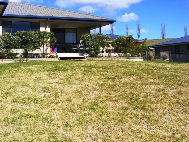 6 Denison Close, Bega NSW 2550