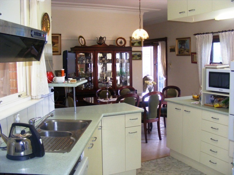 5 Belmore Street, Bega NSW 2550
