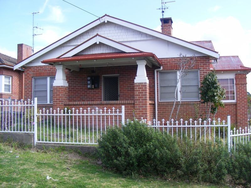 42 Hill Street, Bega NSW 2550