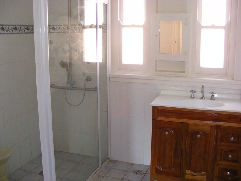 42 Hill Street, Bega NSW 2550