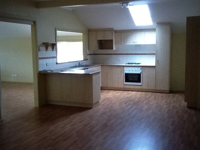 1 Kiewa Place, Cooma NSW 2630