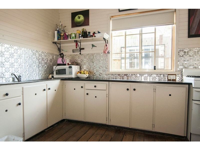 3 Gordon Street, Bega NSW 2550