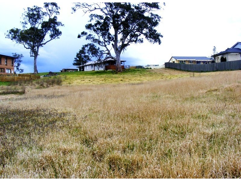 3 Glen Mia Drive, Bega NSW 2550