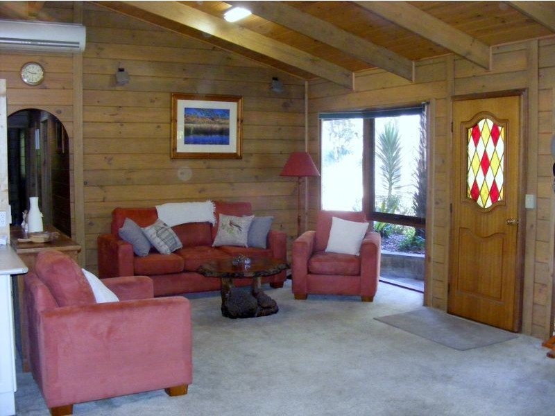 56 Strathmore Crescent, Kalaru NSW 2550