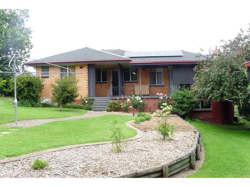 18  Glebe Ave, Bega NSW 2550