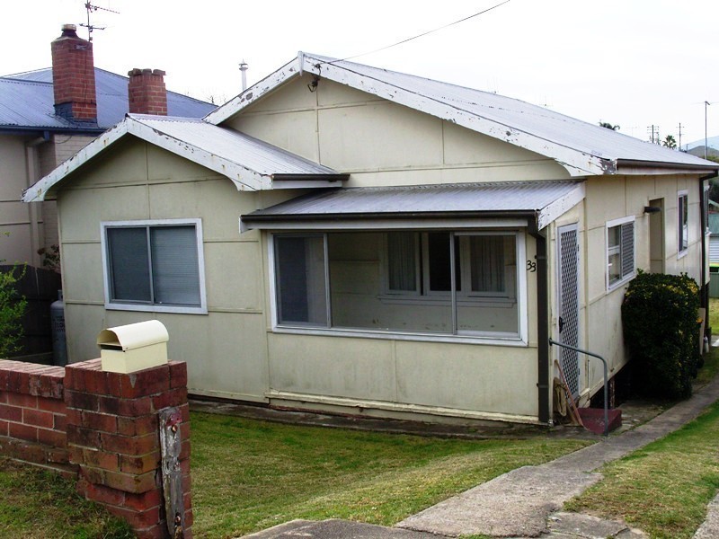 33 Carp St, Bega NSW 2550