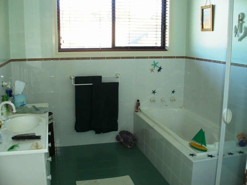 50 Lynjohn Drive, Bega NSW 2550