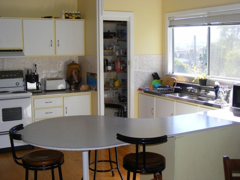 10 Koolgarra Drive, Bega NSW 2550