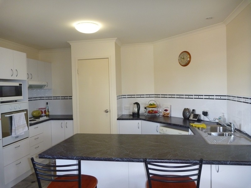 2/4 Krista Lee Court, Tura Beach NSW 2548