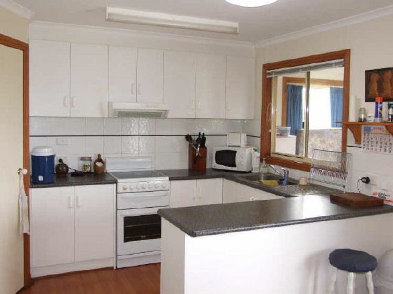 48  Robertson St, Bemboka NSW 2550