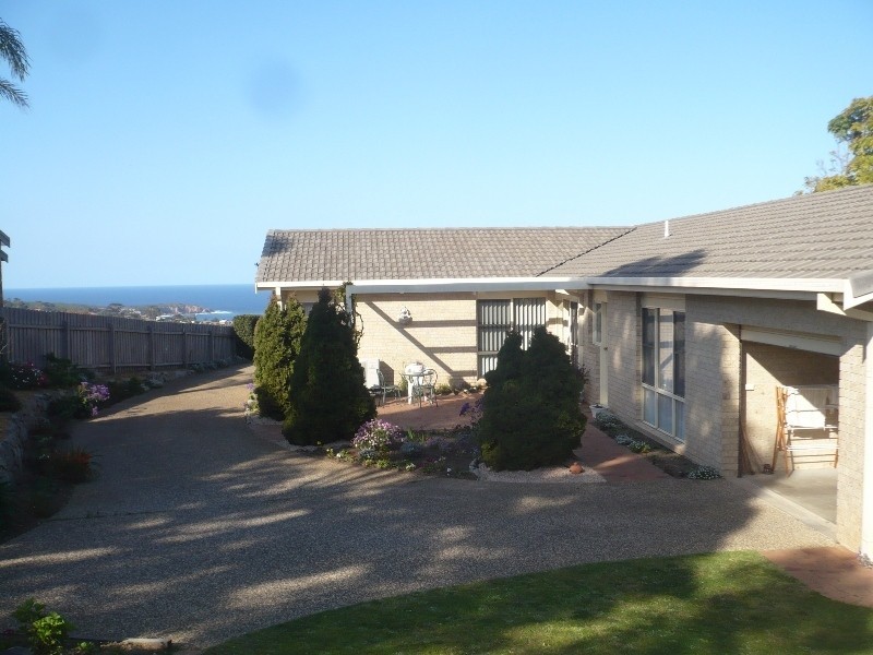 7 Melia Court, Tura Beach NSW 2548
