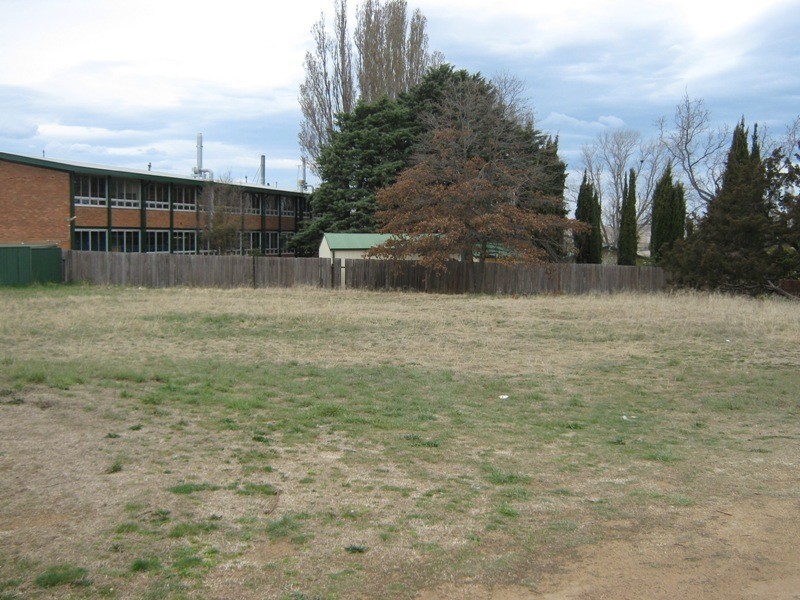 12 Yulin Avenue, Cooma NSW 2630
