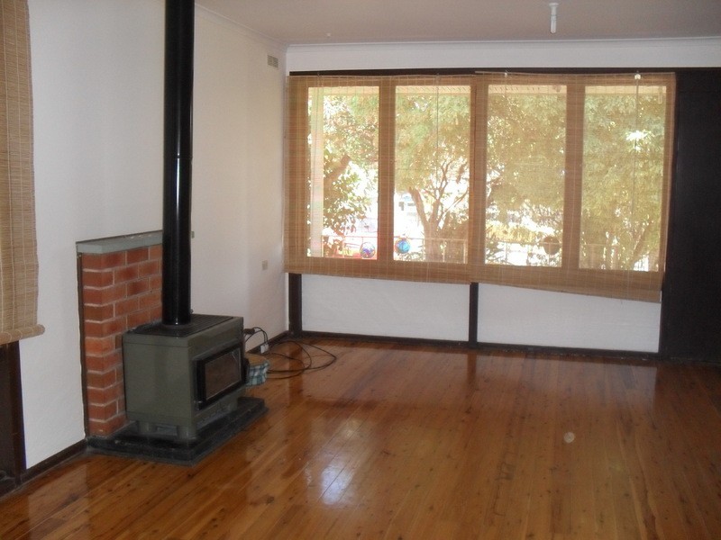 6 Botany Street, Eden NSW 2551