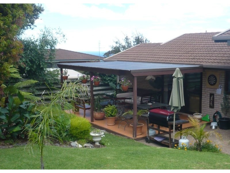 3 Forrest Court, Tura Beach NSW 2548