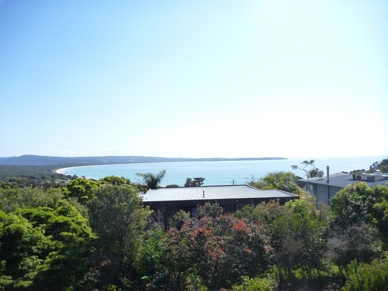 5 Jinjerra Parade, Pambula Beach NSW 2549