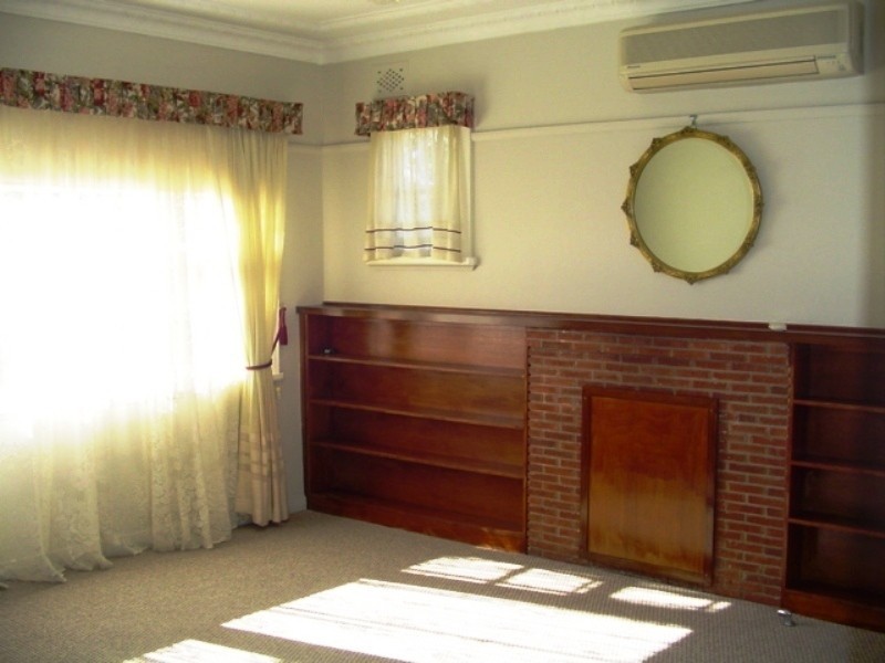 20 Eden St, Bega NSW 2550