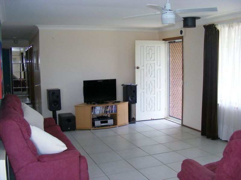 1 Goldberg Place, Bega NSW 2550