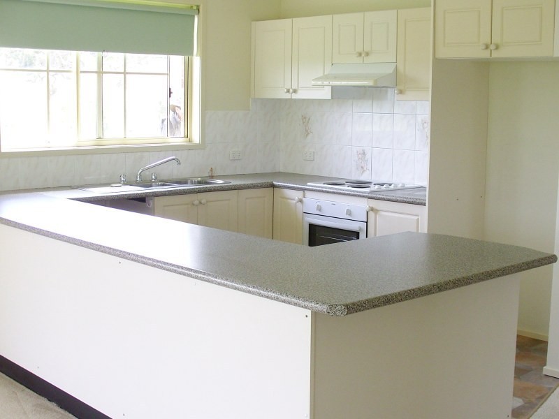 24 Max Slater Drive, Bega NSW 2550