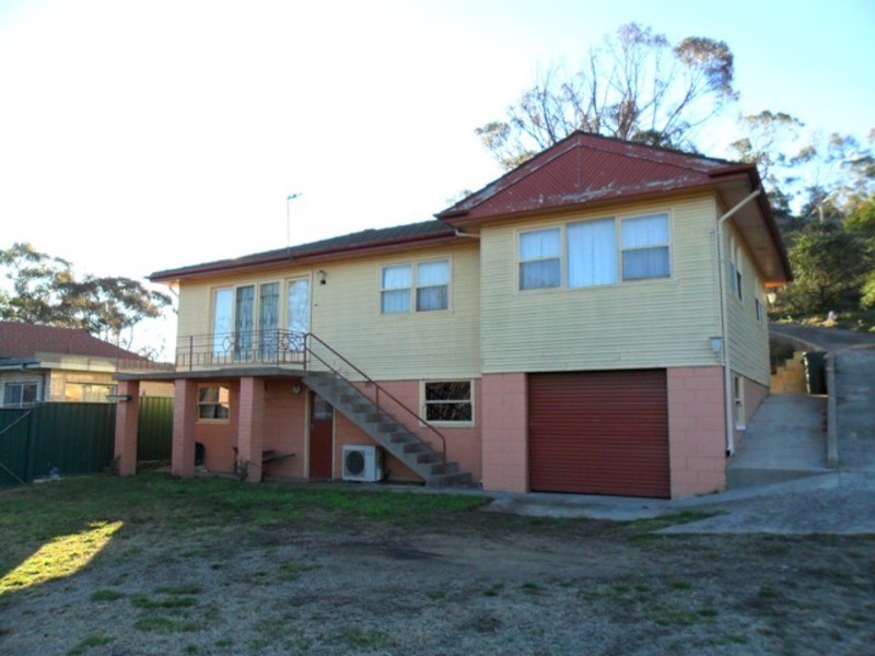 98 Massie Street, Cooma NSW 2630