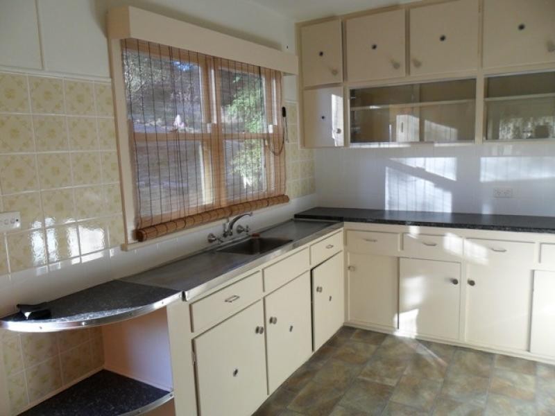 98 Massie Street, Cooma NSW 2630