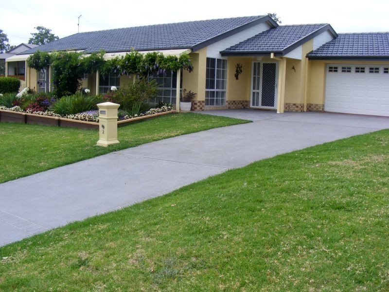 2 Glen Mia Drive, Bega NSW 2550