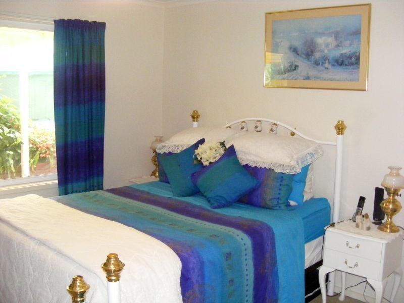 2 Glen Mia Drive, Bega NSW 2550