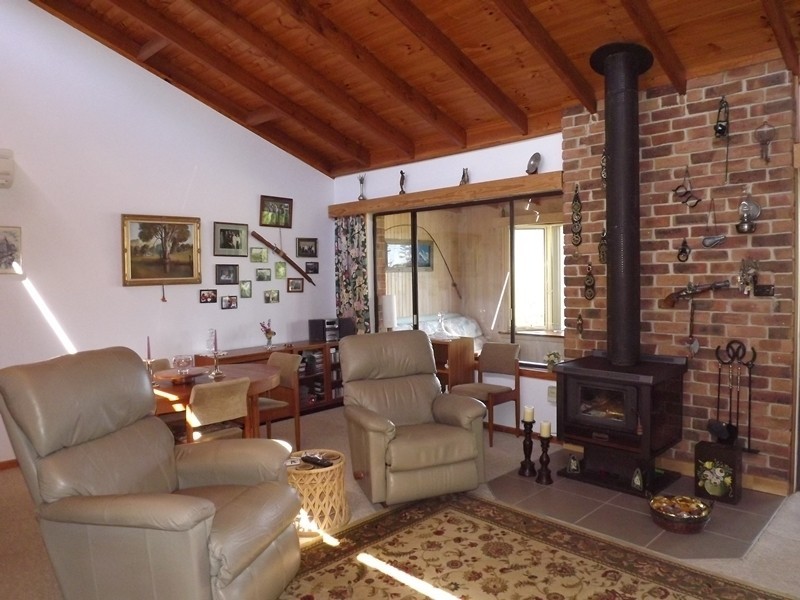 24 Illawong Road Anglers Reach, Eucumbene NSW 2628