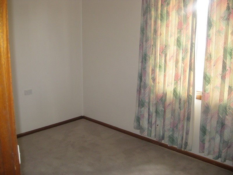 3  Adams Avenue, Cooma NSW 2630