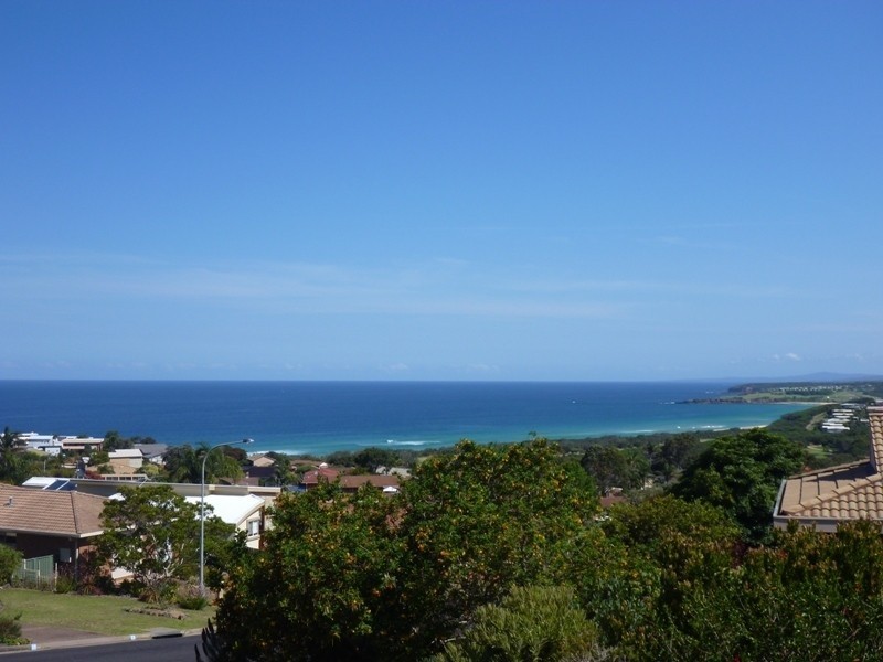 39 Telopea Crescent, Tura Beach NSW 2548