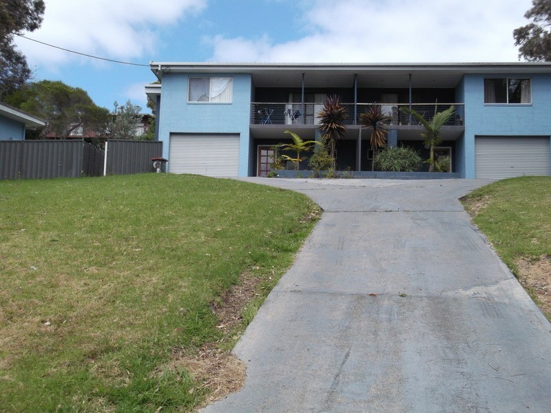 2/8 Egan Court, Eden NSW 2551