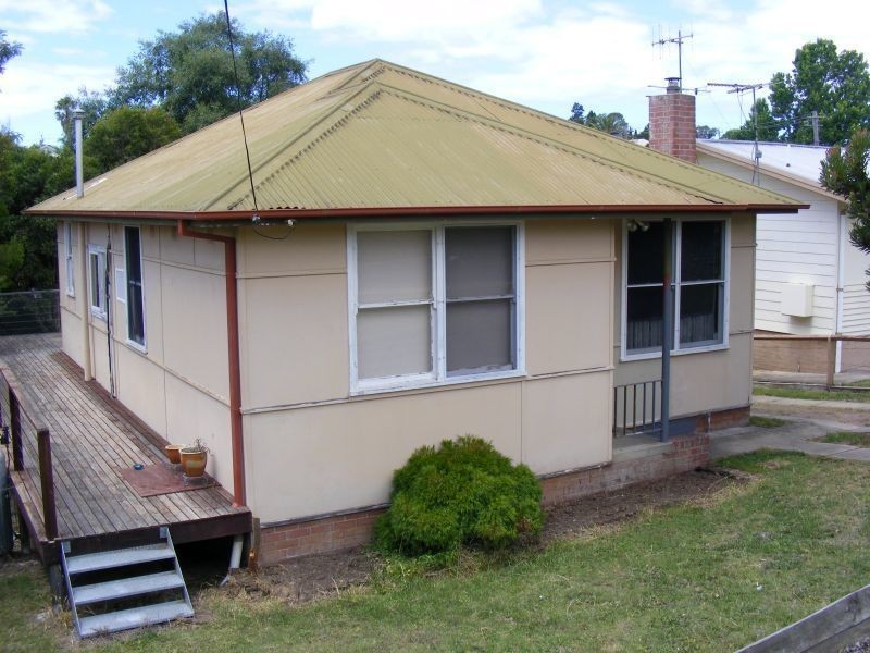 64 Meringo Street, Bega NSW 2550