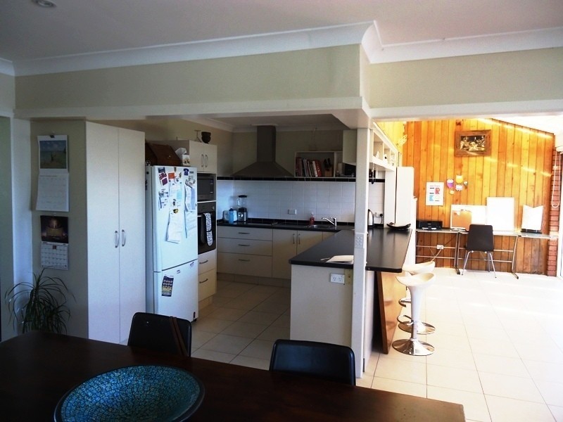 21 Howard Ave, Bega NSW 2550