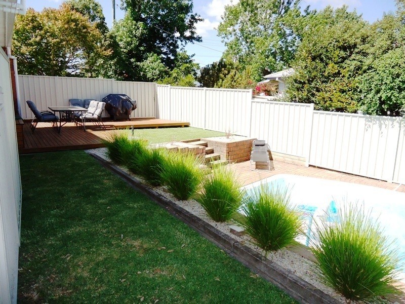 21 Howard Ave, Bega NSW 2550