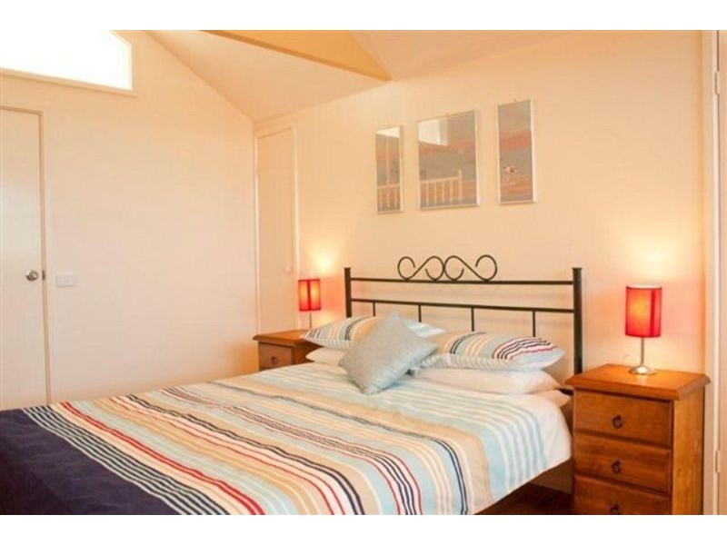 7C Surf Circle, Tura Beach NSW 2548