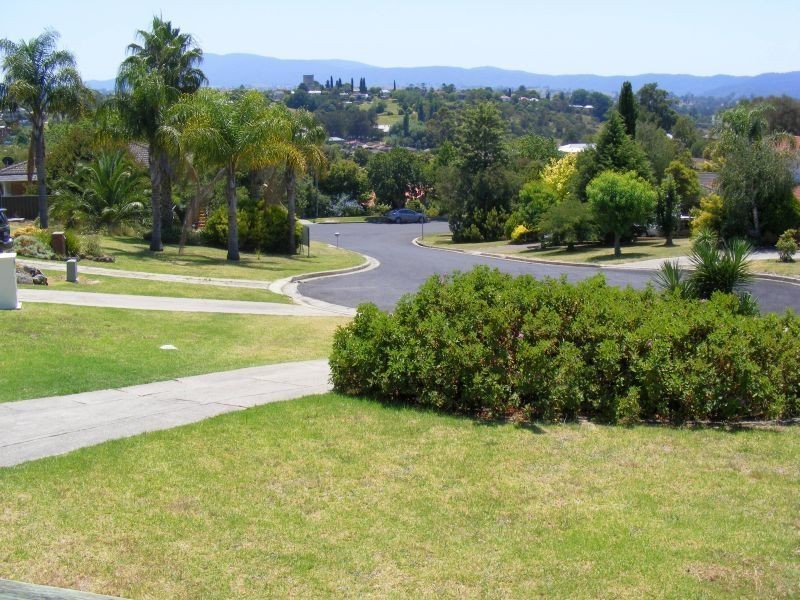 5 Goldberg Place, Bega NSW 2550