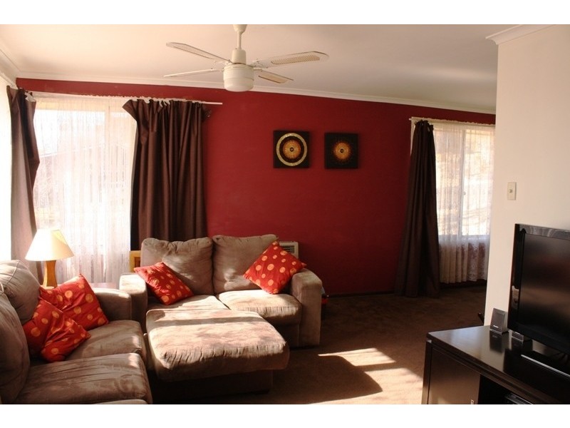 22 Warra Street, Cooma NSW 2630